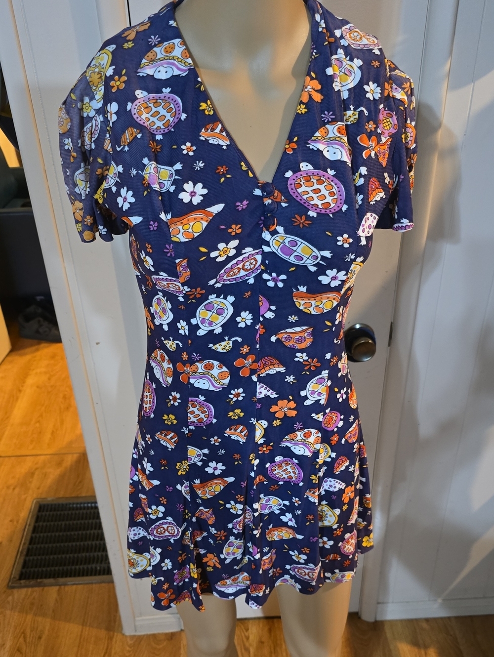 Women’s 60's Turtle Print Navy  Short-Sleeve Dress